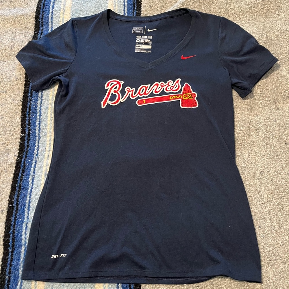 Nike Top - Atlanta Braves - Size M